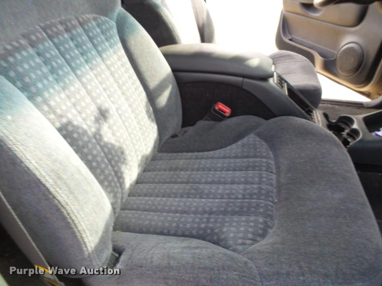 image for item K8162 1999 Chevrolet Blazer SUV