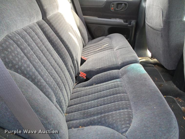 image for item K8162 1999 Chevrolet Blazer SUV