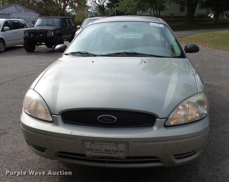image for item K8163 2006 Ford Taurus SE