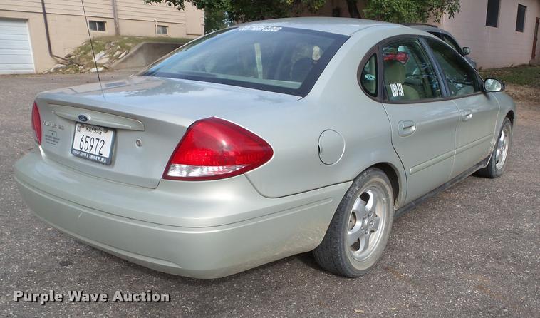 image for item K8163 2006 Ford Taurus SE