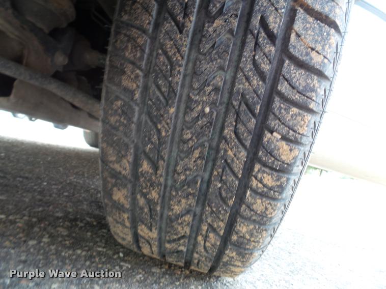 image for item K8163 2006 Ford Taurus SE