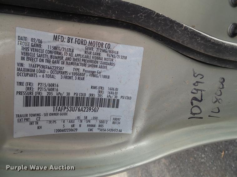 image for item K8163 2006 Ford Taurus SE