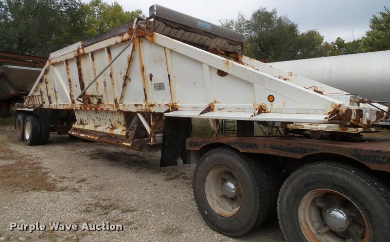 image for item K8174 1997 Ranch bottom dump trailer