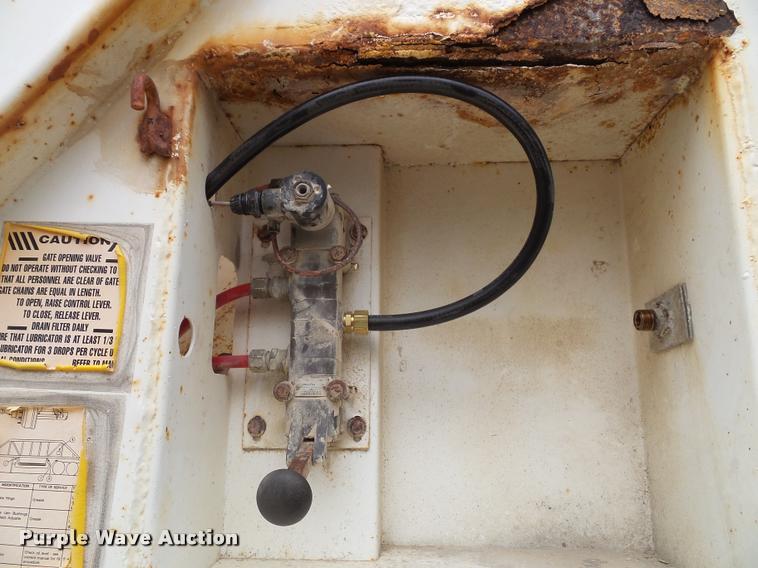 image for item K8174 1997 Ranch bottom dump trailer