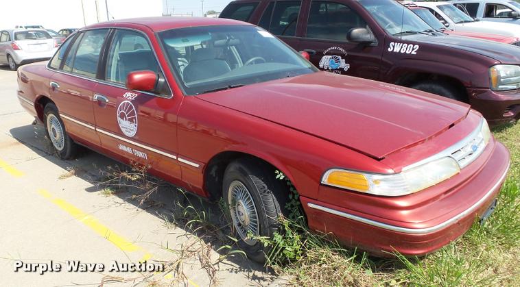 image for item K8204 1997 Ford Crown Victoria