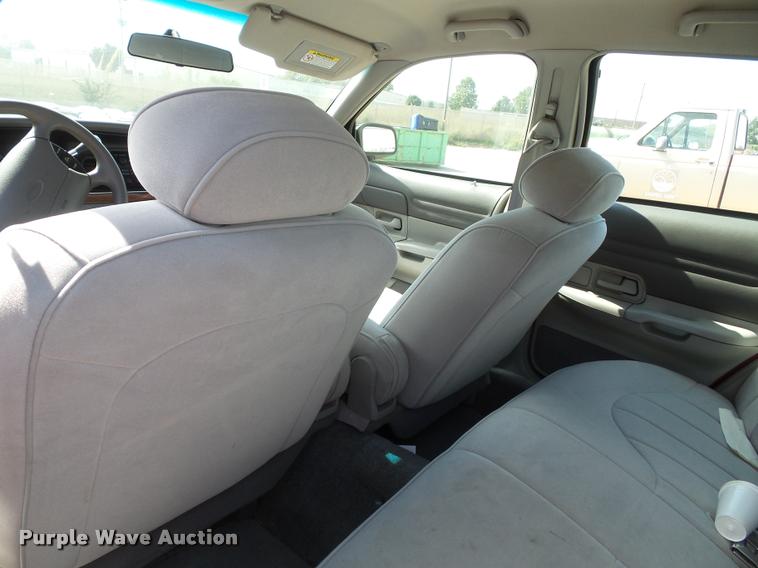 image for item K8204 1997 Ford Crown Victoria