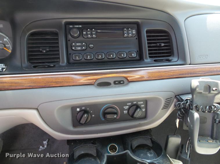 image for item K8204 1997 Ford Crown Victoria