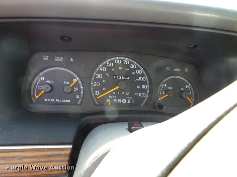 image for item K8204 1997 Ford Crown Victoria