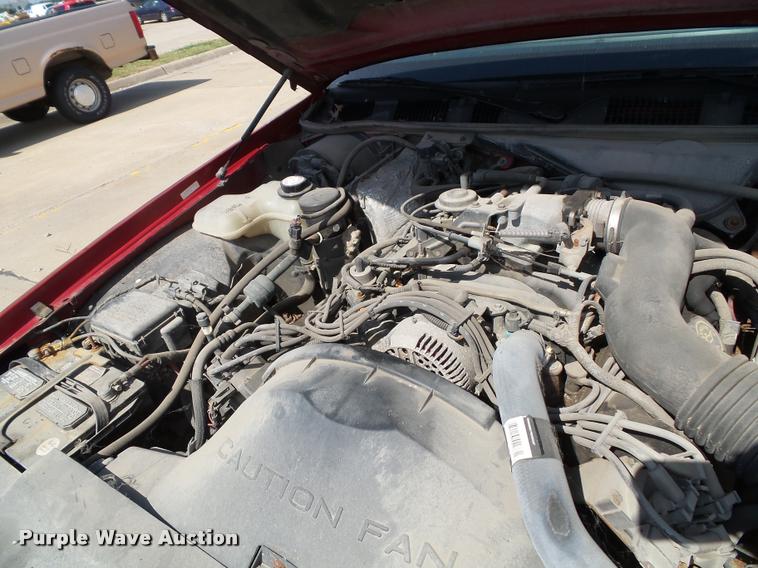 image for item K8204 1997 Ford Crown Victoria