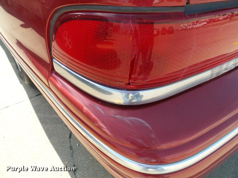 image for item K8204 1997 Ford Crown Victoria