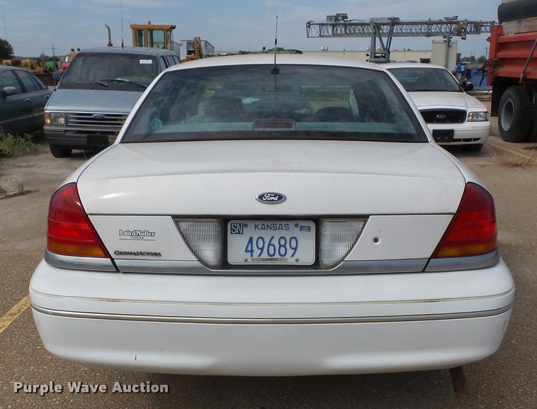 image for item K8210 1998 Ford Crown Victoria