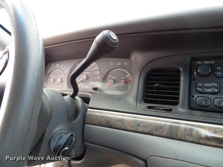 image for item K8210 1998 Ford Crown Victoria