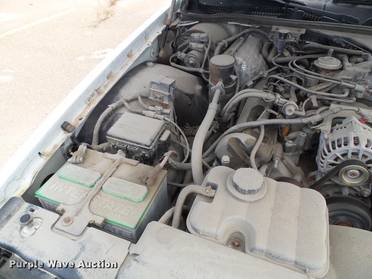 image for item K8210 1998 Ford Crown Victoria