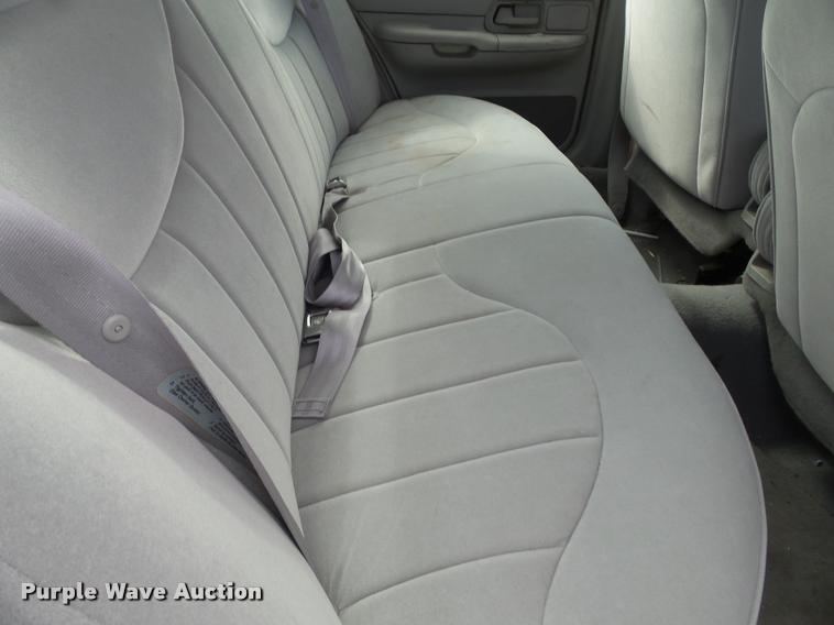 image for item K8210 1998 Ford Crown Victoria