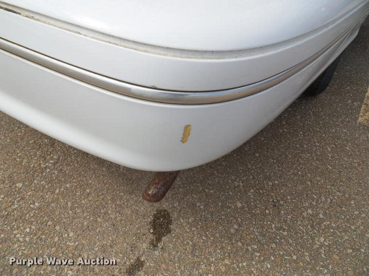 image for item K8210 1998 Ford Crown Victoria