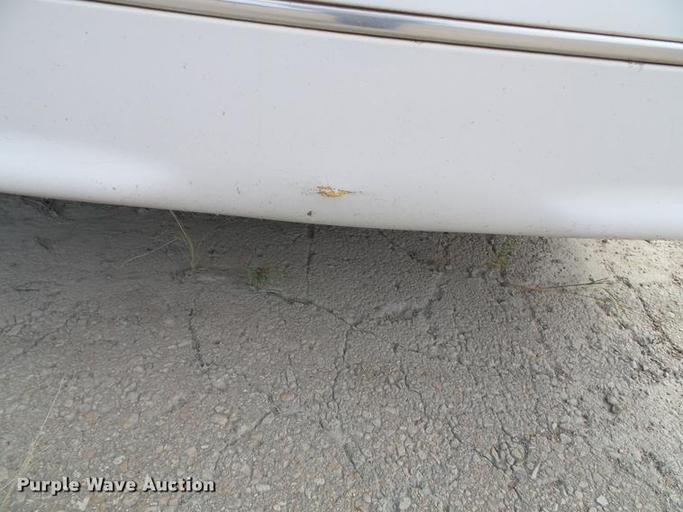 image for item K8212 2001 Ford Crown Victoria