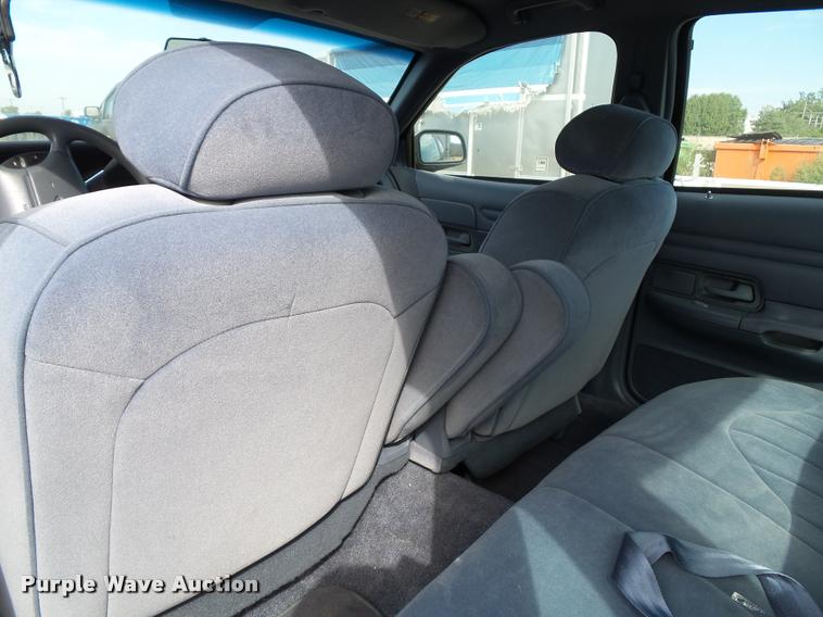 image for item K8214 1997 Ford Crown Victoria