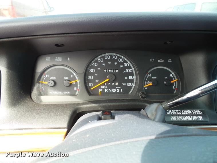 image for item K8214 1997 Ford Crown Victoria