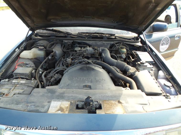 image for item K8214 1997 Ford Crown Victoria