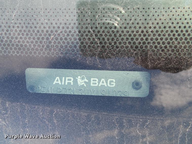 image for item K8214 1997 Ford Crown Victoria