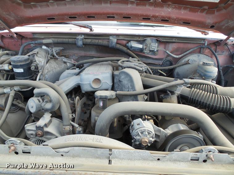 image for item K8215 1995 Ford F150 XL pickup truck