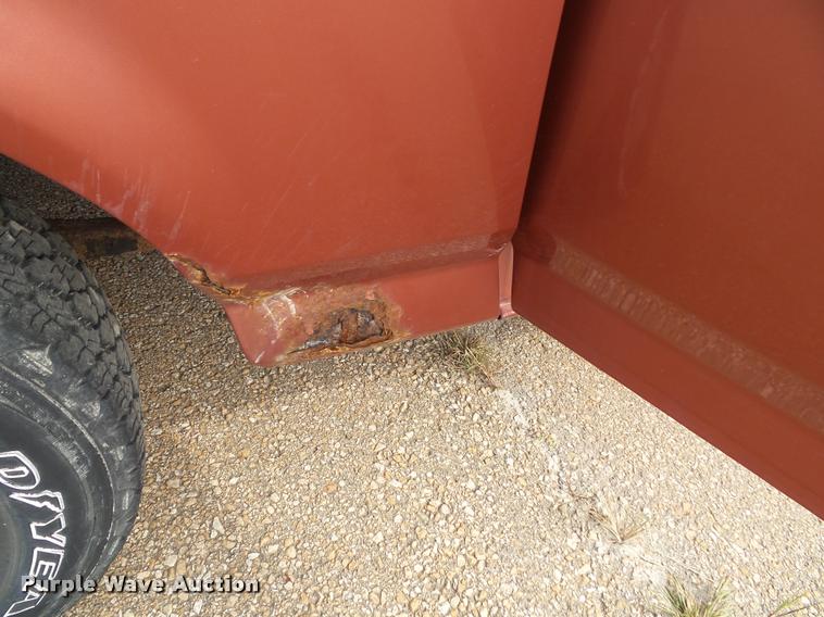 image for item K8215 1995 Ford F150 XL pickup truck