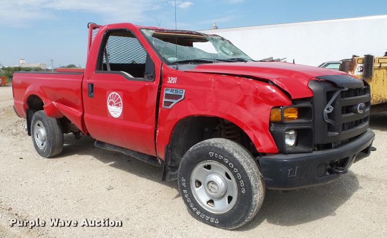image for item K8216 2008 Ford F250 Super Duty XL pickup truck