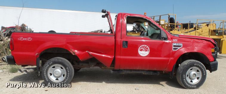 image for item K8216 2008 Ford F250 Super Duty XL pickup truck