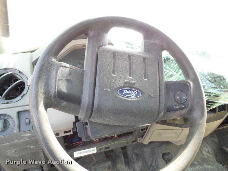 image for item K8216 2008 Ford F250 Super Duty XL pickup truck
