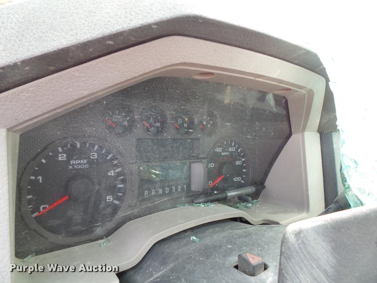 image for item K8216 2008 Ford F250 Super Duty XL pickup truck