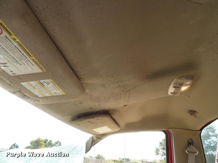 image for item K8216 2008 Ford F250 Super Duty XL pickup truck