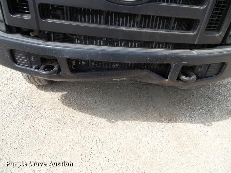 image for item K8216 2008 Ford F250 Super Duty XL pickup truck