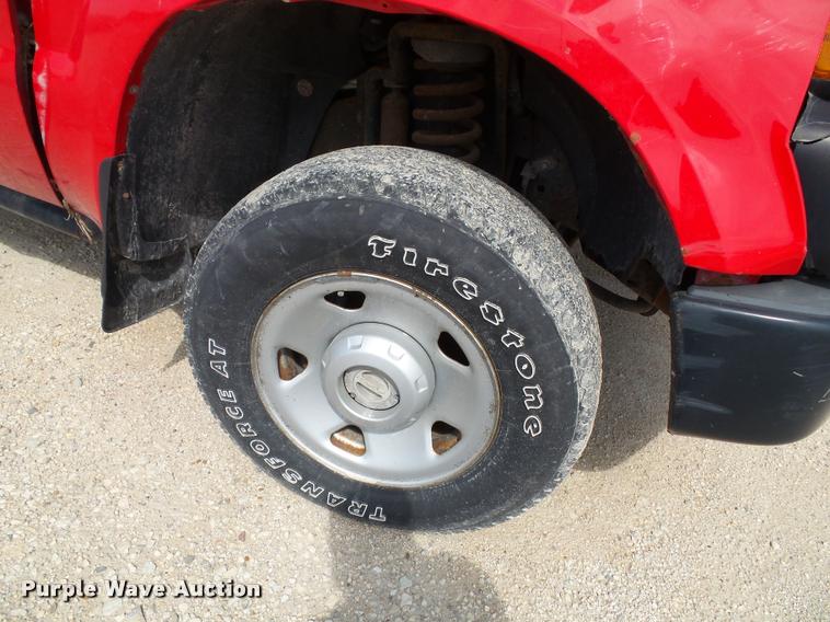 image for item K8216 2008 Ford F250 Super Duty XL pickup truck