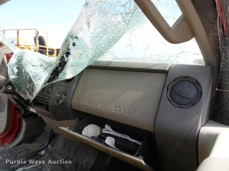 image for item K8216 2008 Ford F250 Super Duty XL pickup truck