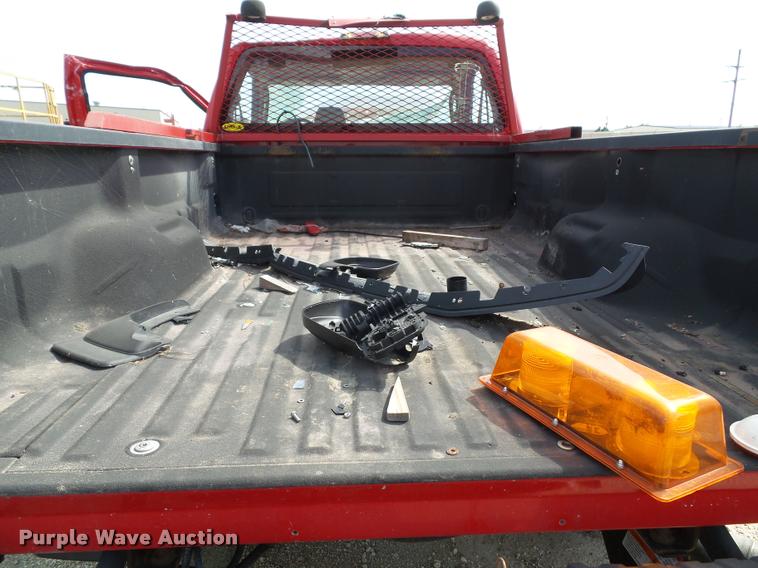 image for item K8216 2008 Ford F250 Super Duty XL pickup truck