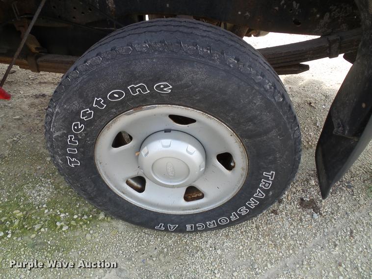 image for item K8216 2008 Ford F250 Super Duty XL pickup truck