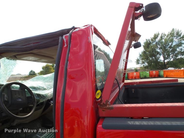 image for item K8216 2008 Ford F250 Super Duty XL pickup truck