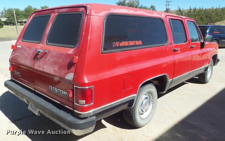 image for item L1668 1991 GMC Suburban 1500 SUV