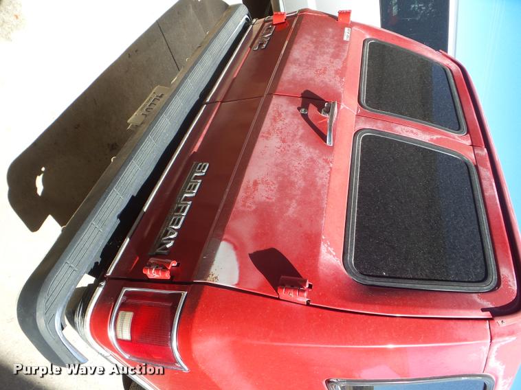 image for item L1668 1991 GMC Suburban 1500 SUV