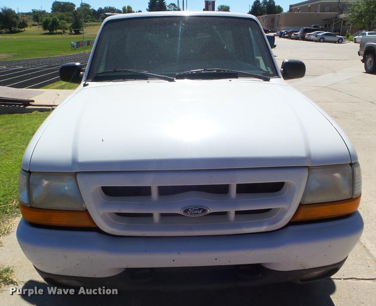 image for item L1670 1999 Ford Ranger pickup truck