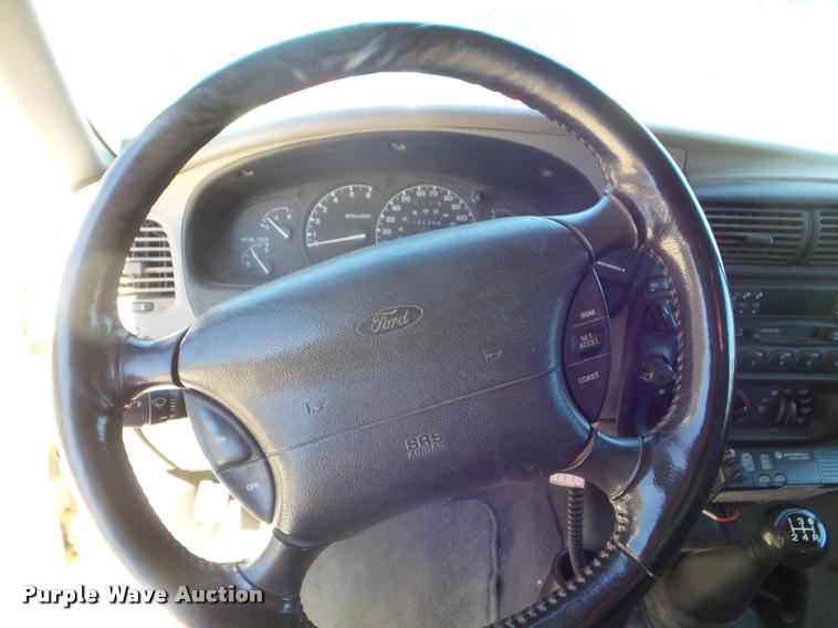 image for item L1670 1999 Ford Ranger pickup truck