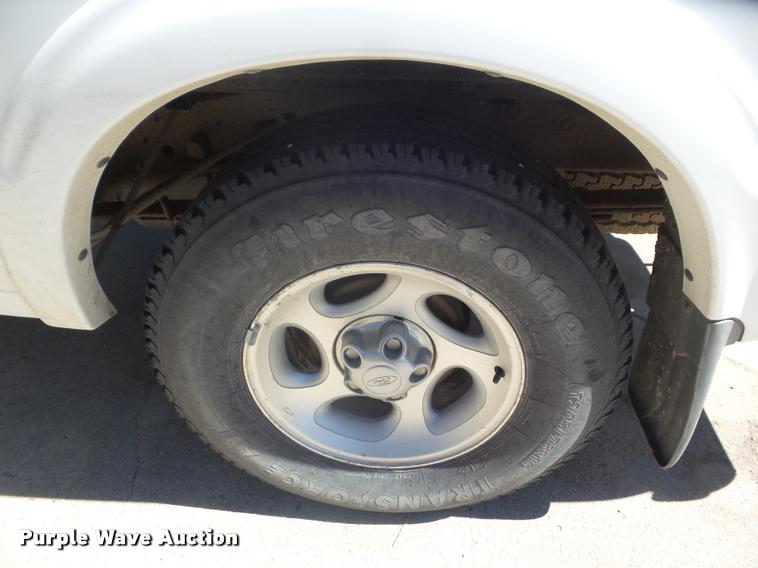 image for item L1670 1999 Ford Ranger pickup truck