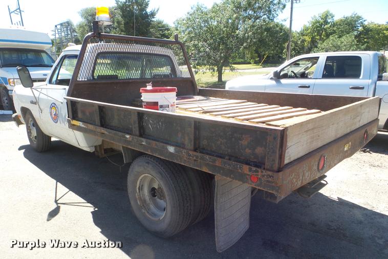image for item L1678 1993 Dodge D350 flatbed pickup truck