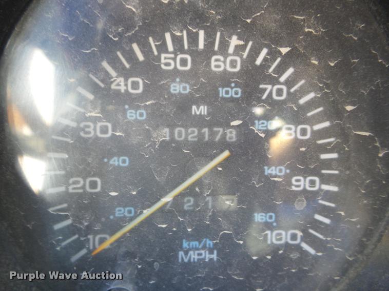 image for item L1678 1993 Dodge D350 flatbed pickup truck