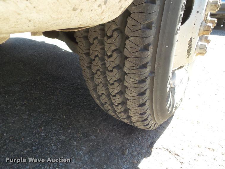 image for item L1678 1993 Dodge D350 flatbed pickup truck