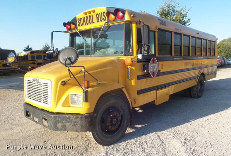 image for item L1688 2002 Freightliner FS65 school bus