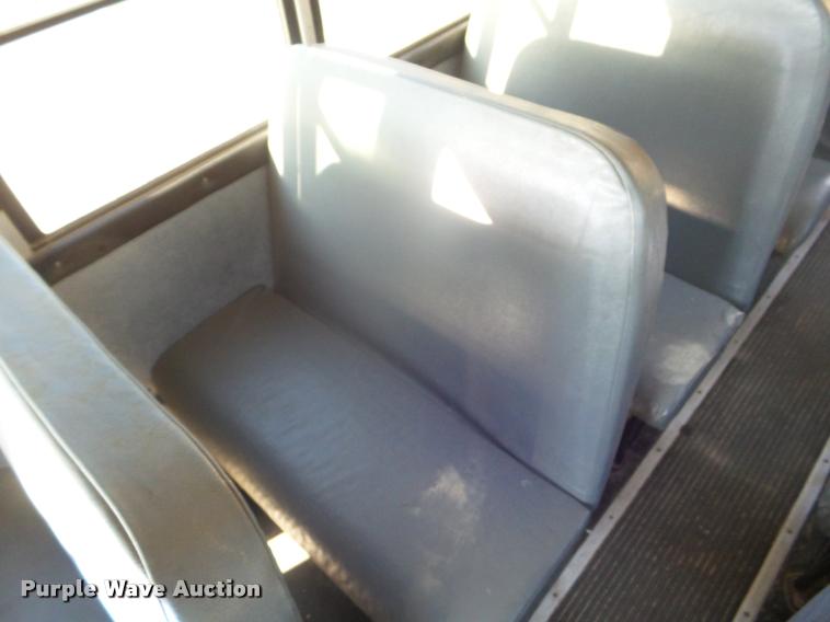 image for item L1688 2002 Freightliner FS65 school bus