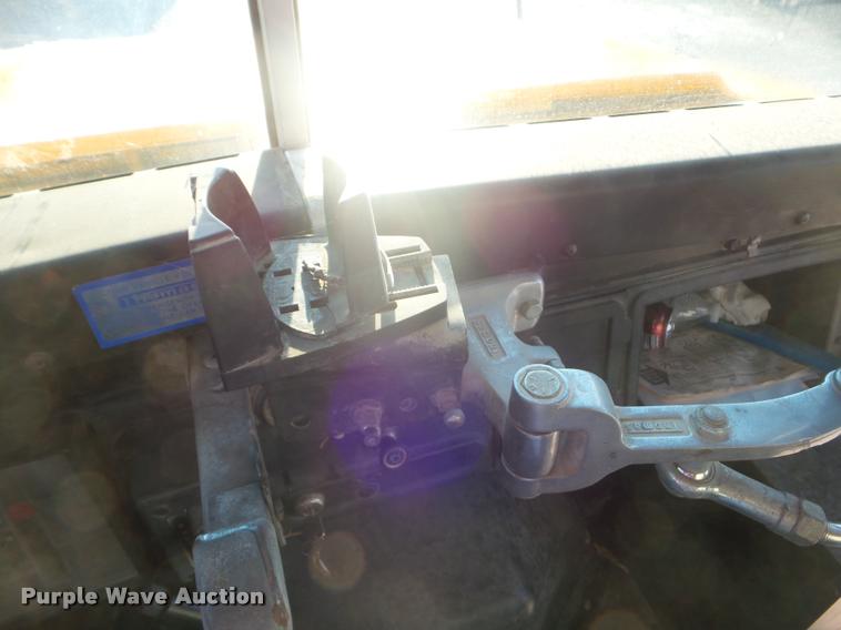 image for item L1689 1997 International 3800 school bus