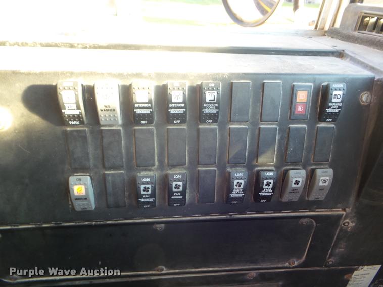 image for item L1689 1997 International 3800 school bus