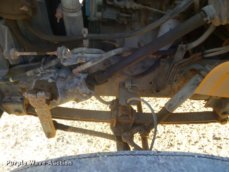 image for item L1689 1997 International 3800 school bus